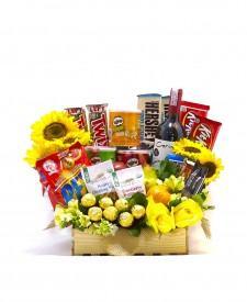 CAJA VINTAGE CON FLORES, FRUTAS Y CHOCOLATES - Domi Delivery